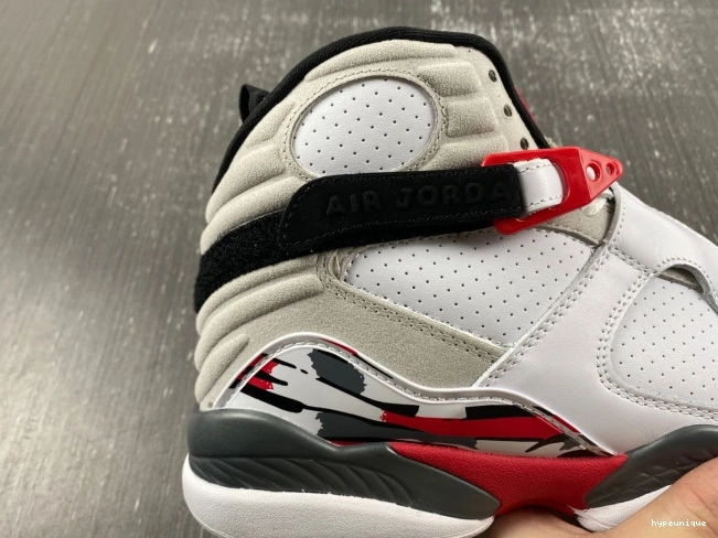 HYPE Jordan Bugs Bunny (2013) Retro 305381-103 Air 8 0813
